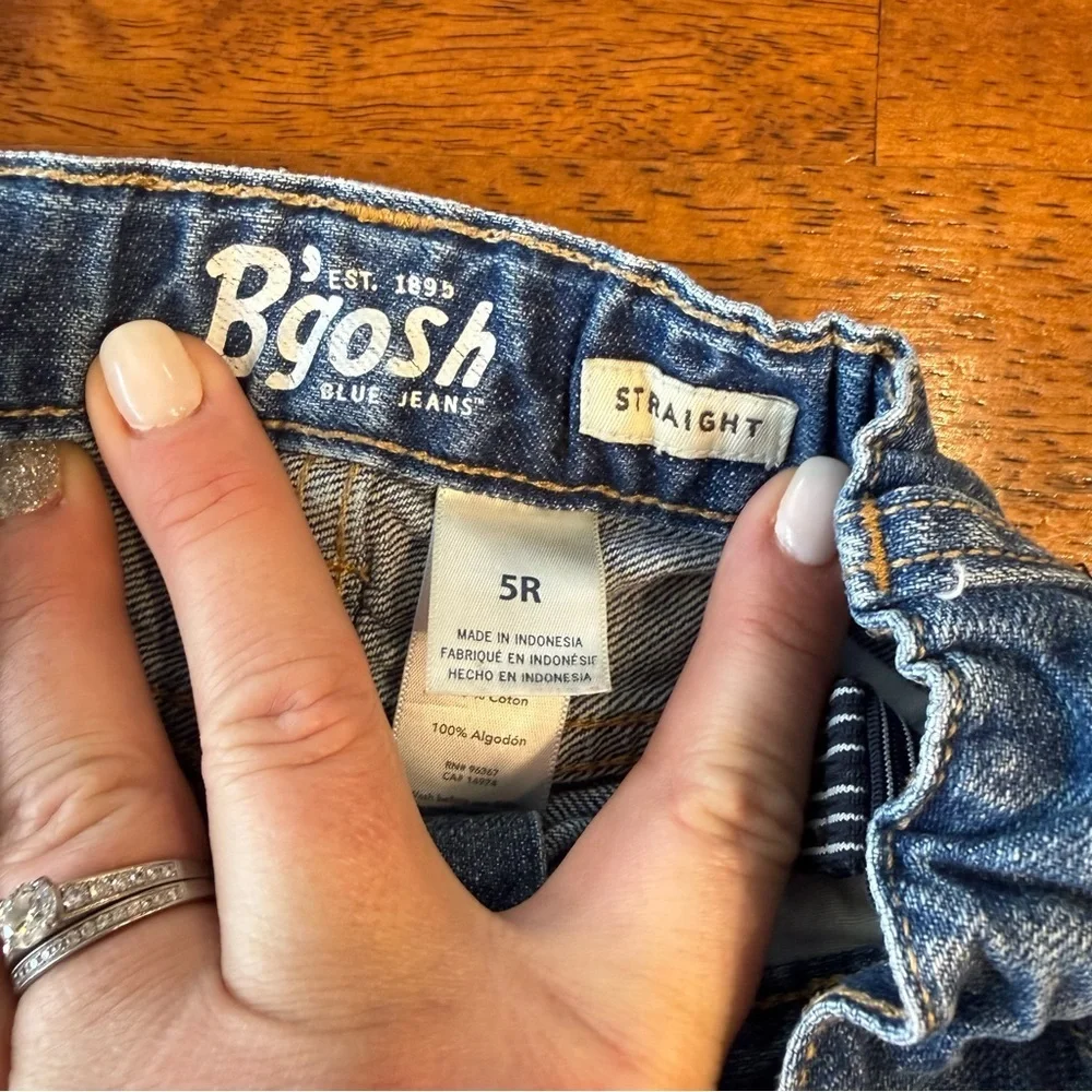 OshKosh B'gosh Kids Blue straight Denim Jeans size 5 regular